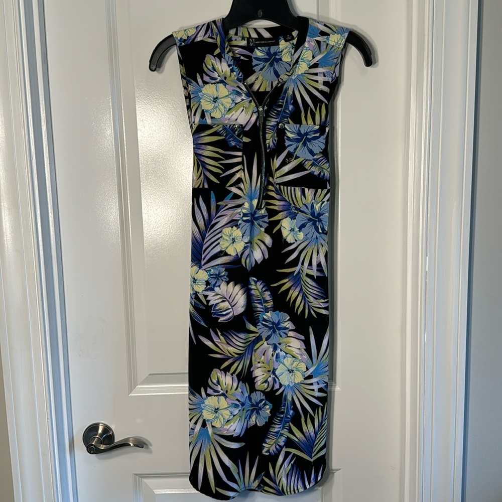 NEW YORK & COMPANY DRESS! Black with green and blue print.